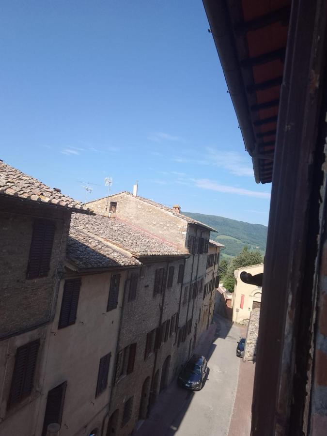 La Casina Tra Le Torri Apartment ซานจีมิญญาโน ภายนอก รูปภาพ